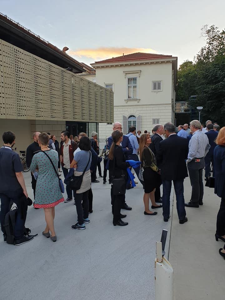 Závěrečný ceremoniál v nové budově katedry hudby Univerzity ve Štýrském Hradci