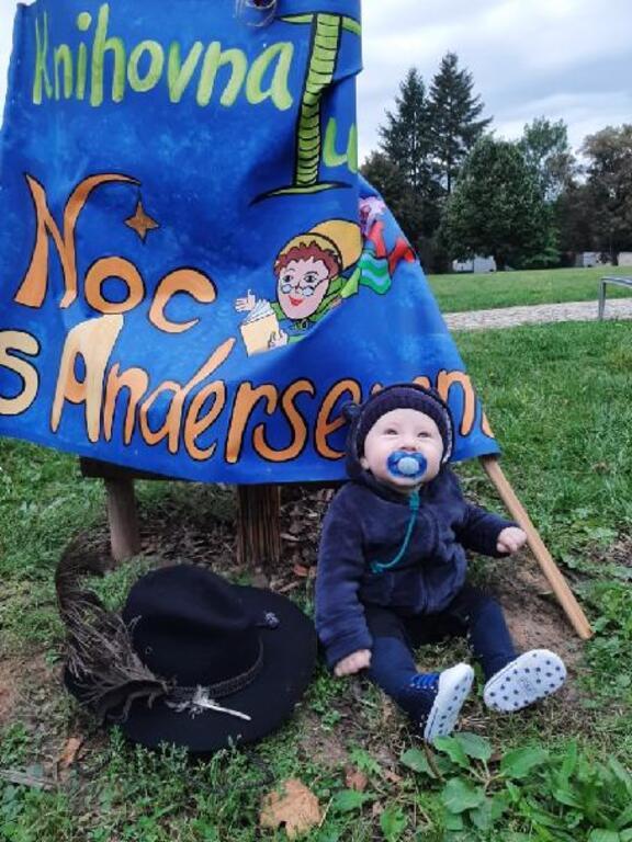 Na čerstvém vzduchu v Turnově (foto: Městská knihovna Antonína Marka Turnov)